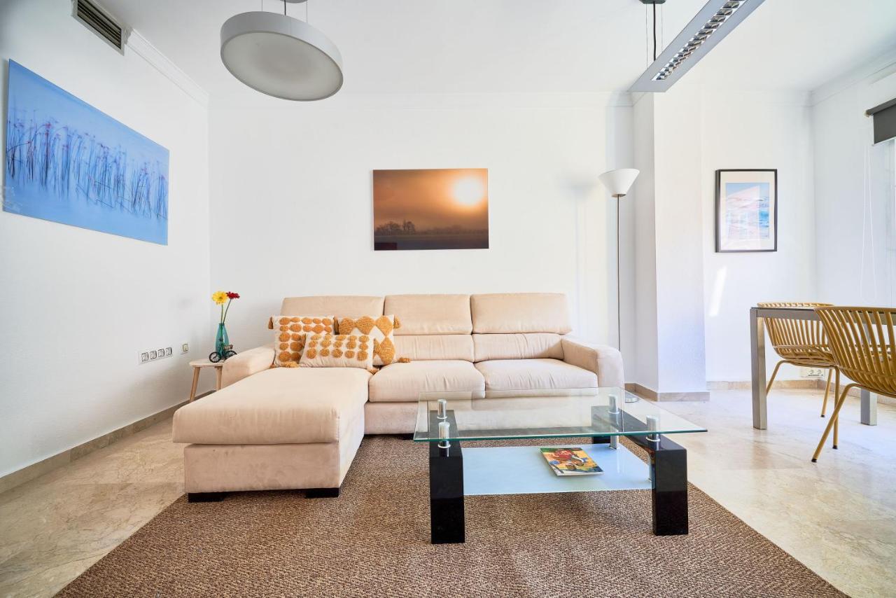 Apartamento 3 Dormitorios Centrico - Parking Incluido Малага Экстерьер фото