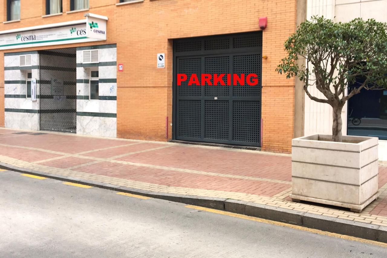 Apartamento 3 Dormitorios Centrico - Parking Incluido Малага Экстерьер фото