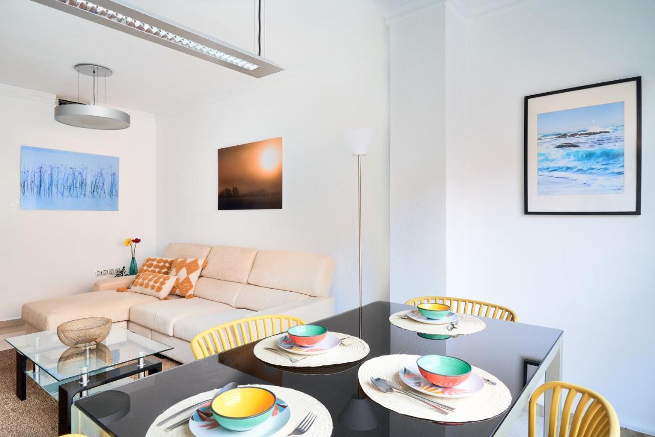 Apartamento 3 Dormitorios Centrico - Parking Incluido Малага Экстерьер фото