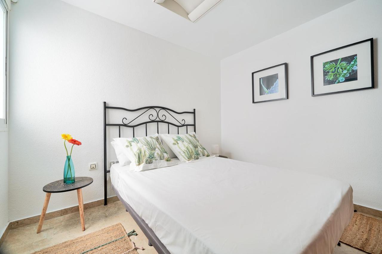 Apartamento 3 Dormitorios Centrico - Parking Incluido Малага Экстерьер фото