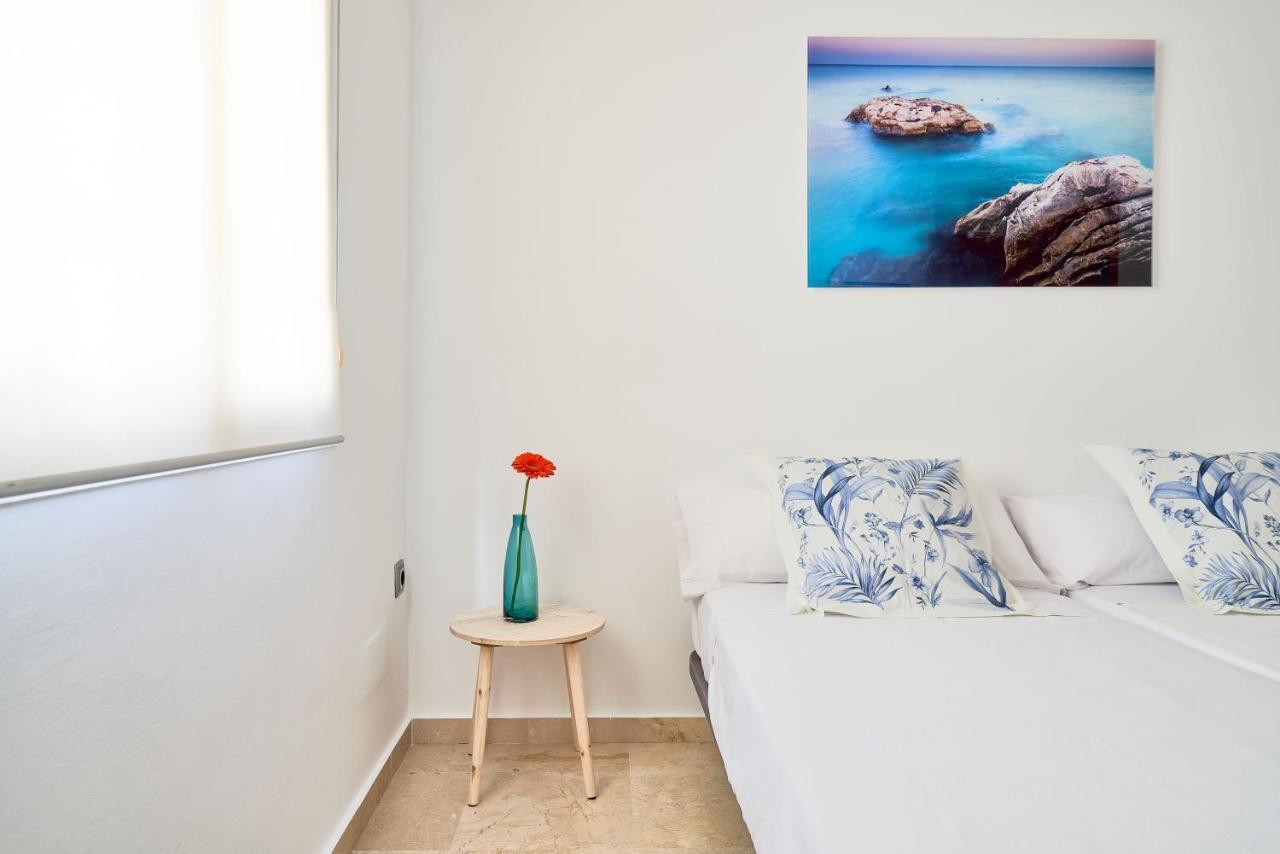 Apartamento 3 Dormitorios Centrico - Parking Incluido Малага Экстерьер фото
